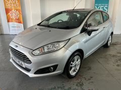 FORD FIESTA 1.25 ZETEC **Only 51697 Miles** - 1723 - 12